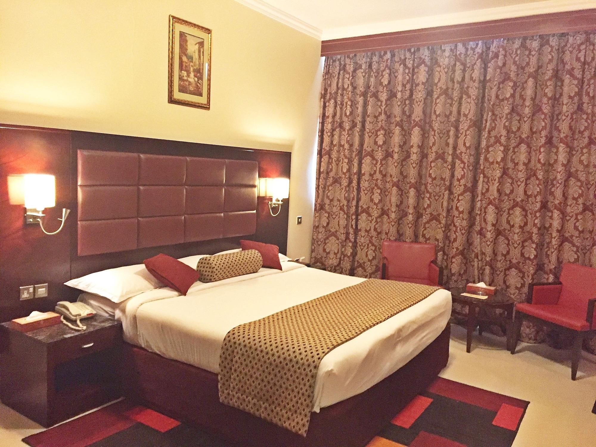 Ramee Rose Hotel Apartments Abu Dhabi Ngoại thất bức ảnh